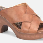 BOC Gina SlipOn Leather Crisscross Platform Sandals Sz 9 Chunky Brown Granny New Photo 0