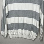 Liz Claiborne Liz‎ Claiborne Sweater Photo 3