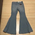Wrangler NWT ® Retro® The Green Jean Ladies High Rise Trumpet Flare Jean Photo 3
