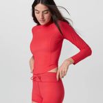 Vuori  Long Sleeve Crush Rashguard Size XS Photo 2