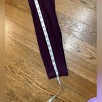 Old Navy Active leggings. Burgundy. Size medium Photo 5