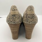 Toms  Michelle slip-on wedges peep toe sandals cheetah print womens Size 7W Photo 4