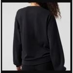 Athleta NWOT Willow V-Neck Sweatshirt in Black Size Large Photo 1