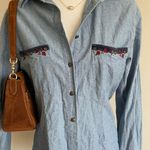 Van Heusen  Embroidered Denim Button Up Size S Photo 2