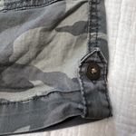 Sonoma  Goods For Life Elastic Waist; roll up tab; camouflage shorts size 14 Photo 4