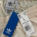 Adidas  Originals Sprinter Shorts Women’s LG WONDER WHITE  3-Stripes NOSWTags '23 Photo 5