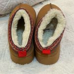 None Cozy Brown womens Shoes slippers with Red Accents size 8.5 Photo 5