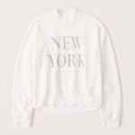 Abercrombie & Fitch Crewneck Photo 0