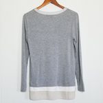 White House | Black Market WHBM long Sleeve Gray Ecru Ball Chain crew neck tee sz sm Photo 2