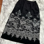 Diane Von Furstenberg  100% Silk black white paisley print skirt size medium midi Photo 0