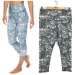 Gaiam Urban Chic Willow High Rise Workout Yoga Om Capri Leggings Green L Photo 1