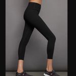 CARBON38 Ribbed High Waist 7/8 Leggings in Black Size Medium $108 Photo 1