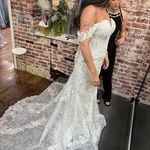 Elegant Lace Off Photo 8