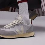 VEJA RIO BRANCO II ALVEOMESH Sneakers NWOT Photo 0