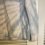 Splendid SM Light Blue Tie Dye Pull Over Sweater Photo 2