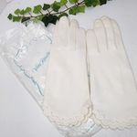 Vintage Van Raalte Classic Scalloped Hem Gloves Photo 2