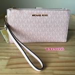 Michael Kors Wallet Photo 0