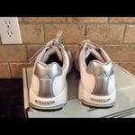 Adidas  women’s golf shoes Photo 2