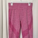 PINK - Victoria's Secret PINK Heathered Pink Seamless 7/8 Leggings with Mesh Cutouts Size Large Photo 2