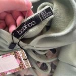 Boohoo Cropped Sweatshirt Photo 1