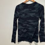 Athleta camo Long sleeve shirt Photo 8
