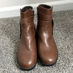 Glaze Brown booties Photo 1