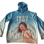 Taylor Swift 1989 themed Women's Hoodie size small Blue Photo 0