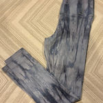 Avocado Women’s Blue Agate Wash Crystal V Back 7/8 Legging Blue Size XS Photo 0