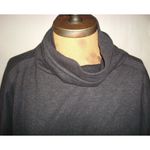 prAna NWT New Womens M Cozy Up Poncho Charcoal Heather Dark Gray Pocket Photo 6