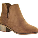 Seven7 Womens Soho Boots, Sand Size 7 GUC! Photo 0