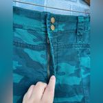 Anthropologie  Austin teal Green Camo cargo pants size 29 Photo 5