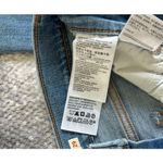 Levi's 724 High Rise Straight Slim Fit Distressed Women's Jeans Size 29 | 8 Photo 4