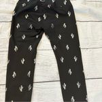Beyond Yoga size XS black silver saguaro cactus leggings Photo 8