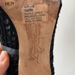 Vince Camuto Imagine Olivia crochet lace pumps Women’s size 9 damaged Photo 7