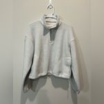 Outdoor Voices PrimoFleece 1/4 Zip Pullover in Oyster Size Small Photo 6