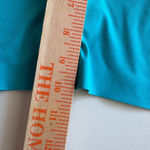 Greyson Women's Turquoise Blue Athletic Biker Shorts With Pockets Photo 4