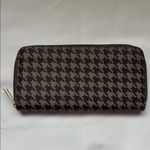 None Houndstooth Zip-Around Wallet EUC Photo 1