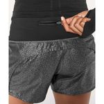 Lululemon Women’s Run Times Short II 4" in Luminosity Foil Print Black Silver 6 Photo 2
