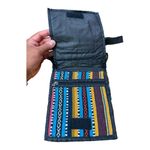 BOHO FABRIC CROSSBODY
ZIPPER PURSE Black Photo 4