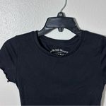Aero Women Black Ribbed Shrunken Ruffle Hem Cropped Tee size S Photo 2