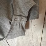 Forever 21  Sleeveless Gray Snap Closure Bodysuit Sz L Photo 4