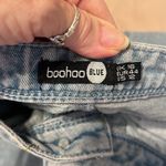 Boohoo size 12 distressed open knee straight leg jeans EUC Blue Photo 7