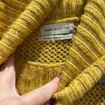 Urban Outfitters  Keyhole Sweater size Medium Photo 2