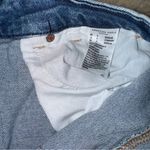 American Eagle  Hi Rise Stretch Curvy‎ Mom Jean Distressed 6 Photo 4