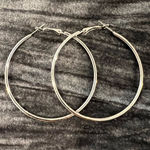 Elegant Silver Hoop Earrings Photo 0