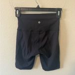 Lululemon  Wunder Train High Rise Biker Short 8" Black Size 4 Athletic Running Photo 3