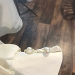 Yilian Fashion Pearl Button Top Large White Photo 2