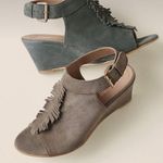 Garnet Hill Carmella Tan Suede Fringe Wedges Sandals Shoes S-009 Sz 8 Photo 2