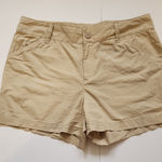 Columbia Women's Tan Shorts Size 4/L Photo 0