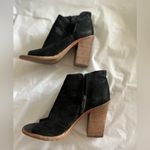 Vince Camuto  Katleen Black Suede Open Toe Ankle Bootie Sz 7.5M/EU 37.5 Peep Toe Photo 2